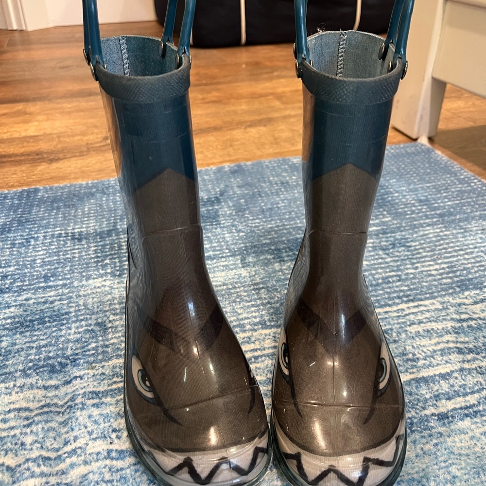 Kids light up Shark Rain Boots - Gray and Blue - 11/12